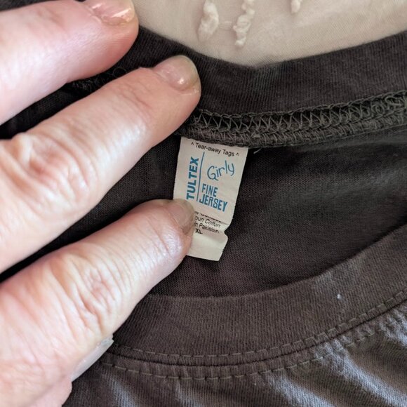 Bettie Page Tee Shirt - Picture 4 of 6